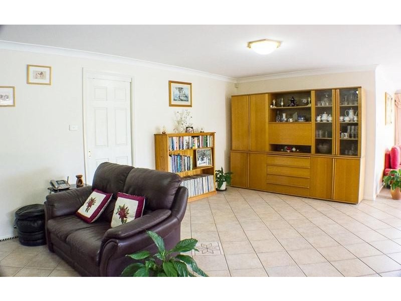 13 Belledale Close, St Clair NSW 2759