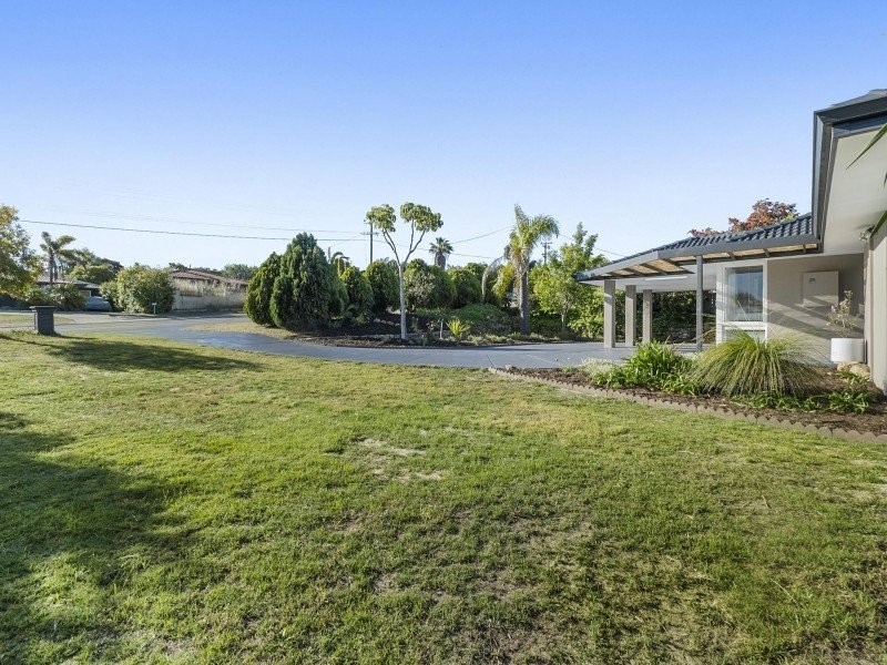 22 Eddystone Avenue, Craigie WA 6025