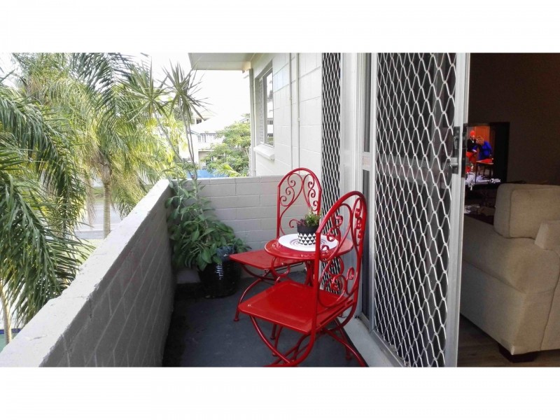 5/282 Lake Street, Cairns North QLD 4870
