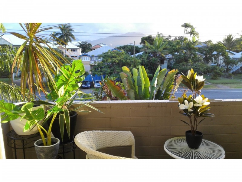 5/282 Lake Street, Cairns North QLD 4870