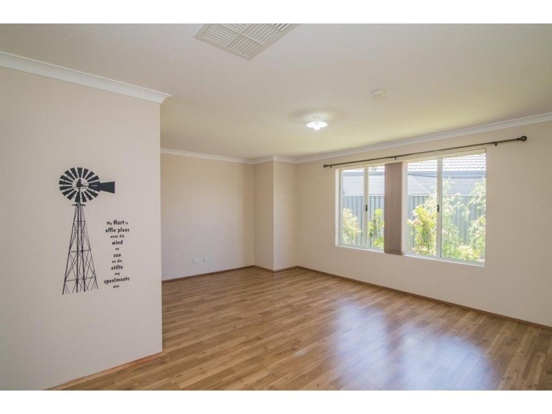 23 Oakbella Parade, Harrisdale WA 6112