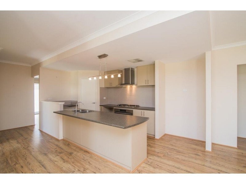 23 Oakbella Parade, Harrisdale WA 6112