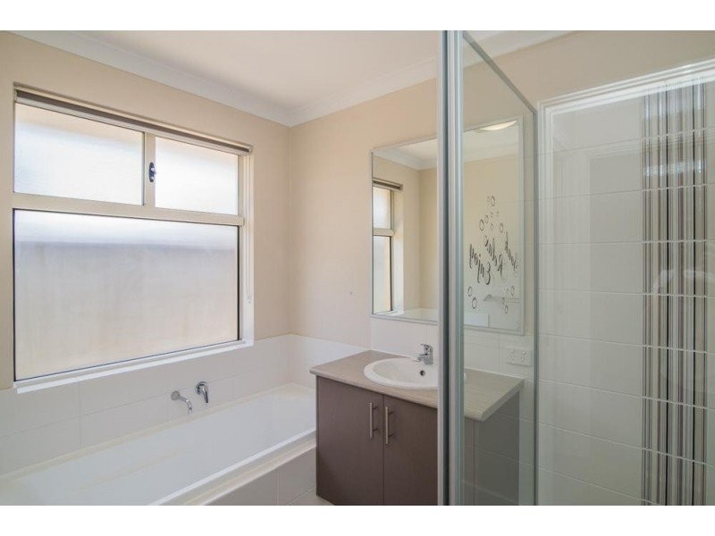 23 Oakbella Parade, Harrisdale WA 6112