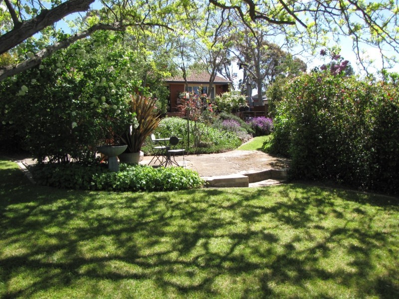 9 Newmarch Place, Macgregor ACT 2615