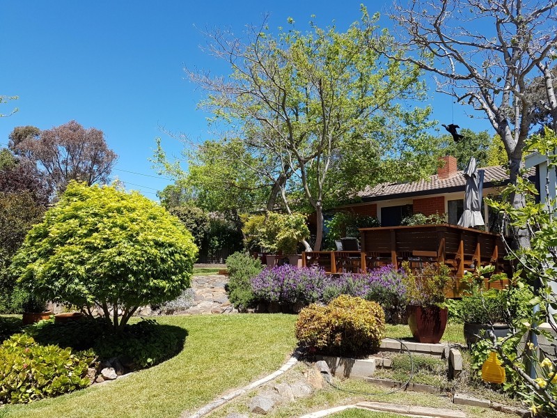 9 Newmarch Place, Macgregor ACT 2615