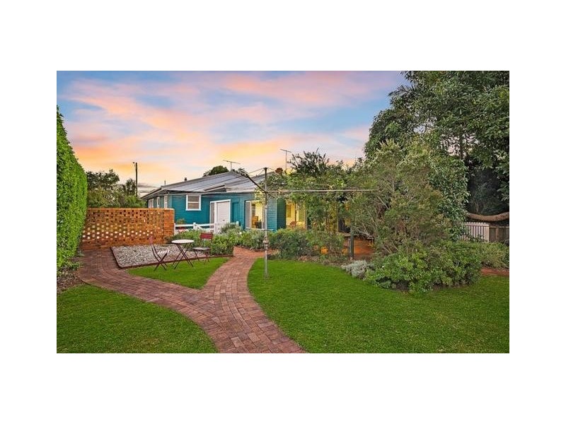 45 Bridge Street, Mount Lofty QLD 4350