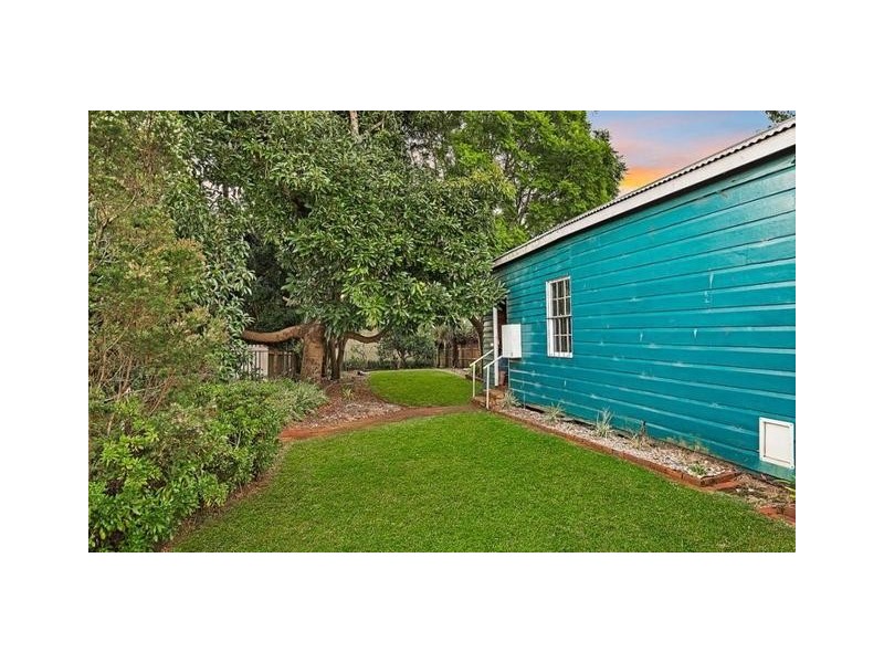 45 Bridge Street, Mount Lofty QLD 4350