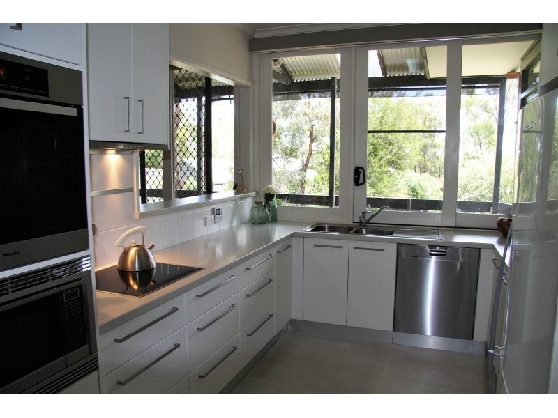 6 McIvor Court, Kennington VIC 3550