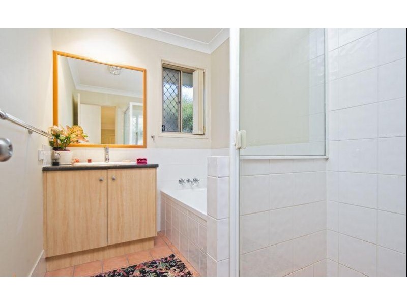 30 Ross Place, Wakerley QLD 4154