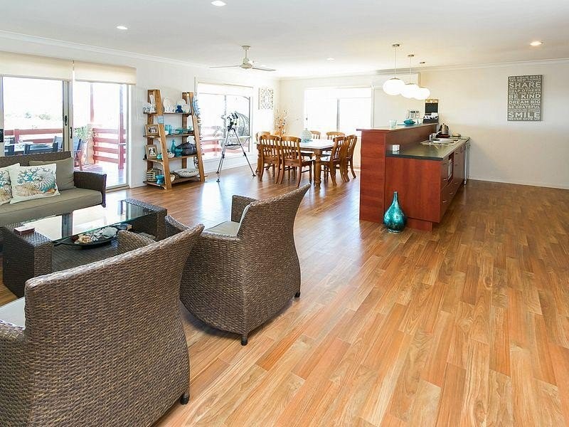 24 Teresa Street, Nikenbah QLD 4655