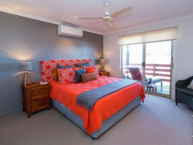 24 Teresa Street, Nikenbah QLD 4655