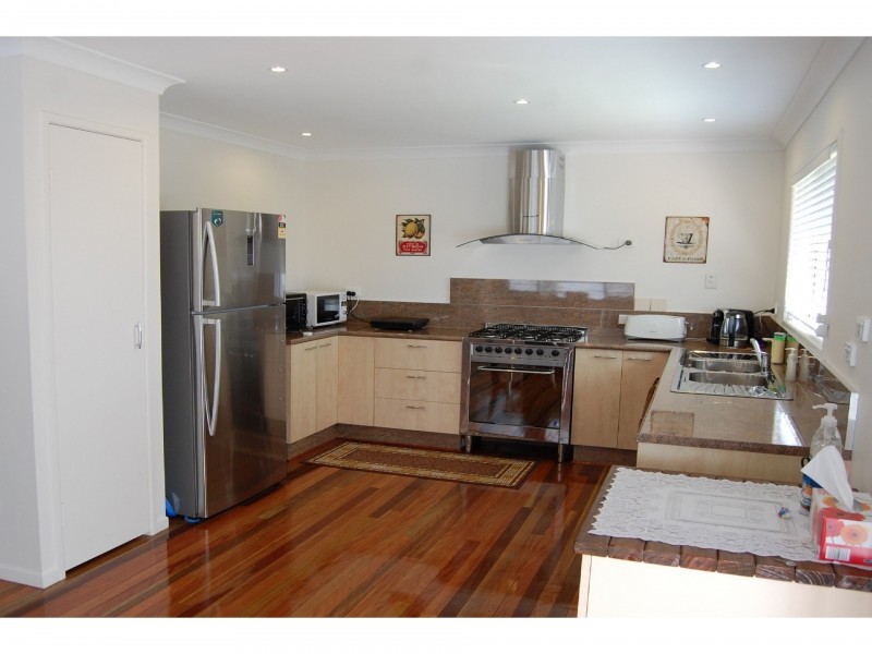 5 Clement Street, Woorim QLD 4507