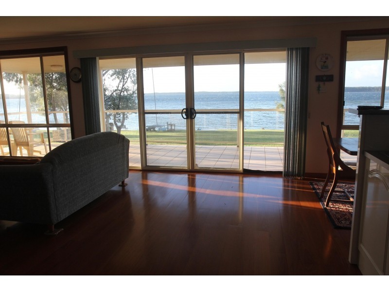 42 Loralyn Avenue, St Georges Basin NSW 2540