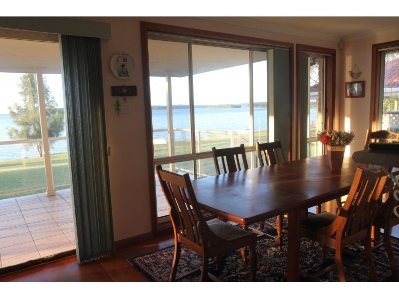 42 Loralyn Avenue, St Georges Basin NSW 2540