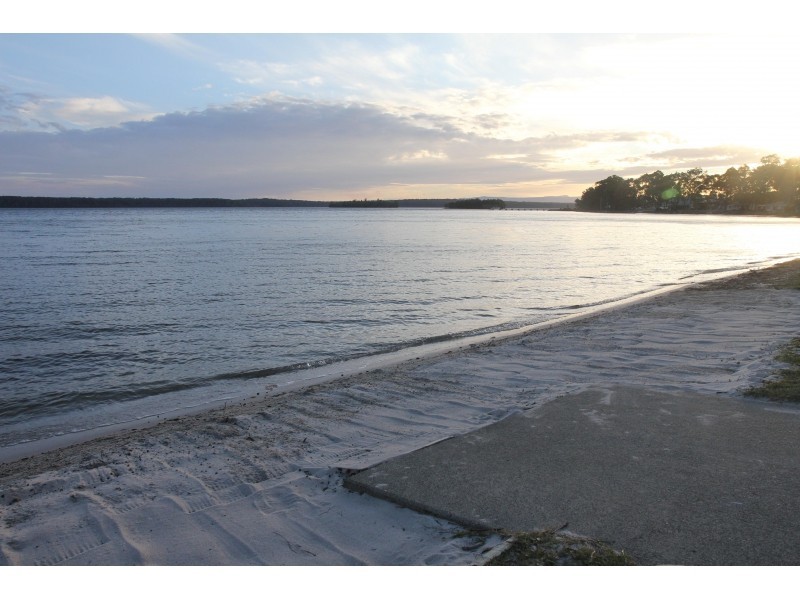 42 Loralyn Avenue, St Georges Basin NSW 2540
