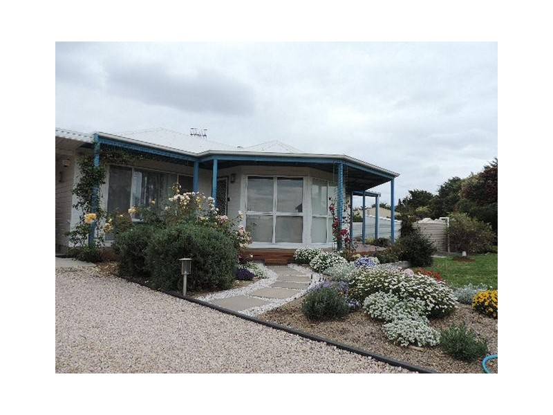 6 Hazel Street, Goolwa Beach SA 5214