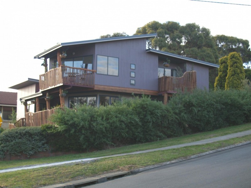 2 Beauchamp Street, Mira Mar WA 6330