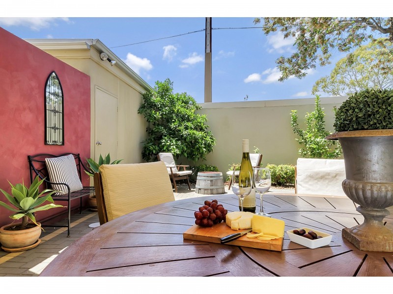 14 Lyons Parade, Forestville SA 5035