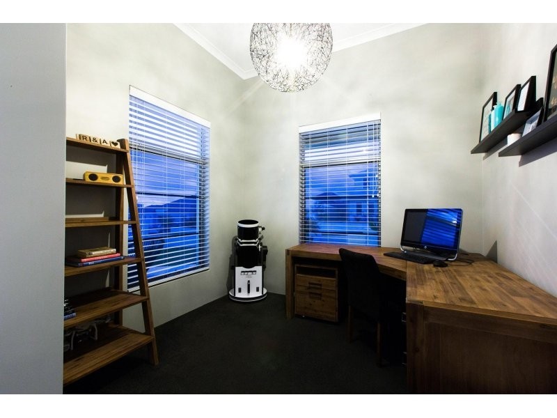 19 Fernando Parkway, Iluka WA 6028