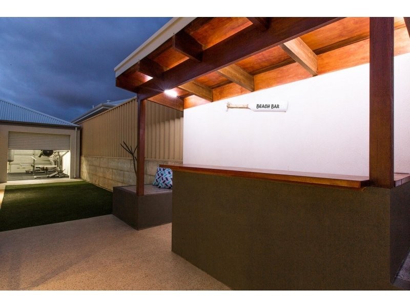 19 Fernando Parkway, Iluka WA 6028