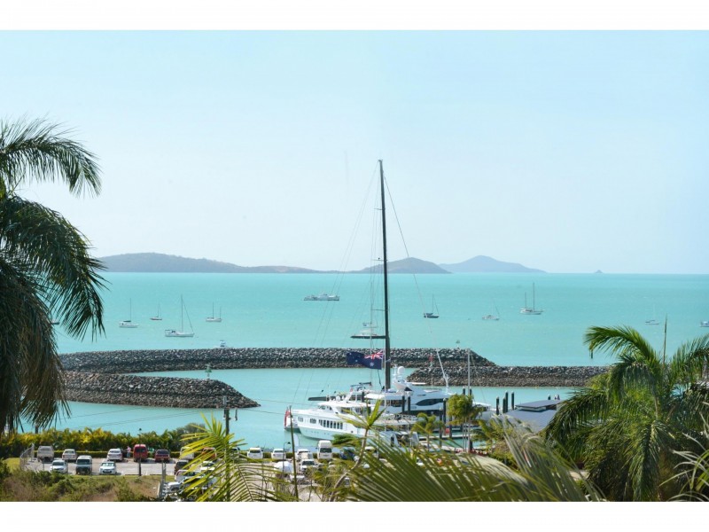 4 Airlie Crescent, Airlie Beach QLD 4802