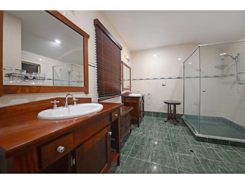 4 Airlie Crescent, Airlie Beach QLD 4802