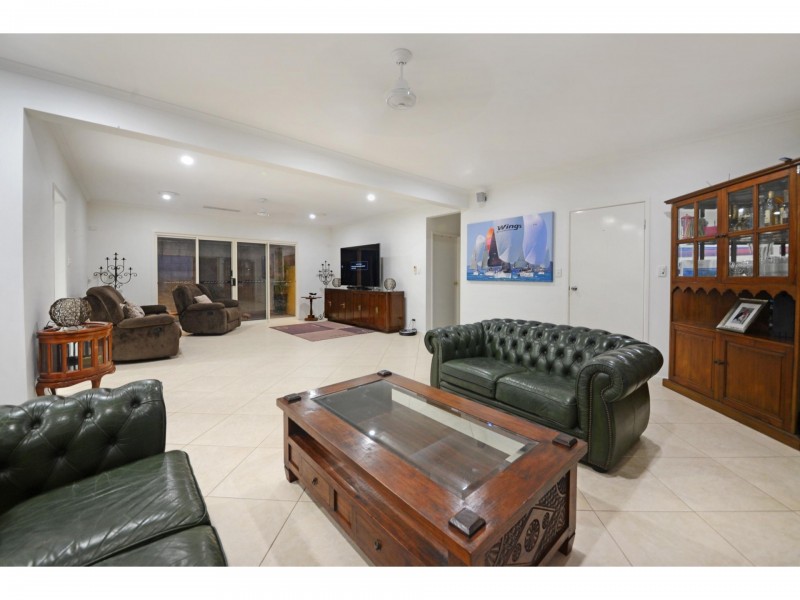 4 Airlie Crescent, Airlie Beach QLD 4802