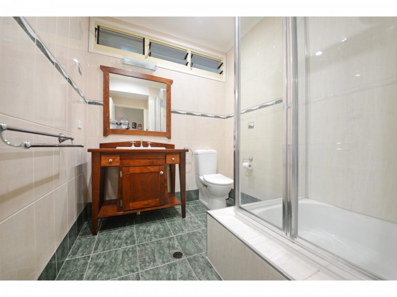 4 Airlie Crescent, Airlie Beach QLD 4802