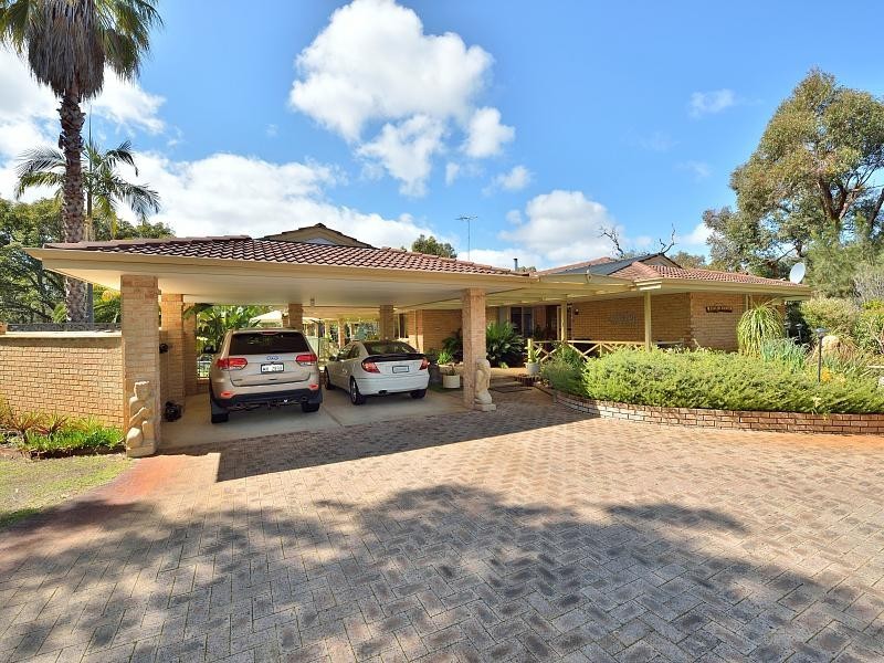 1 Morrel Close, Parklands WA 6180