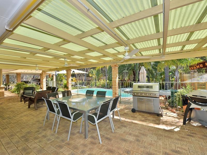 1 Morrel Close, Parklands WA 6180