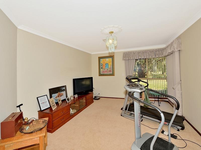 1 Morrel Close, Parklands WA 6180