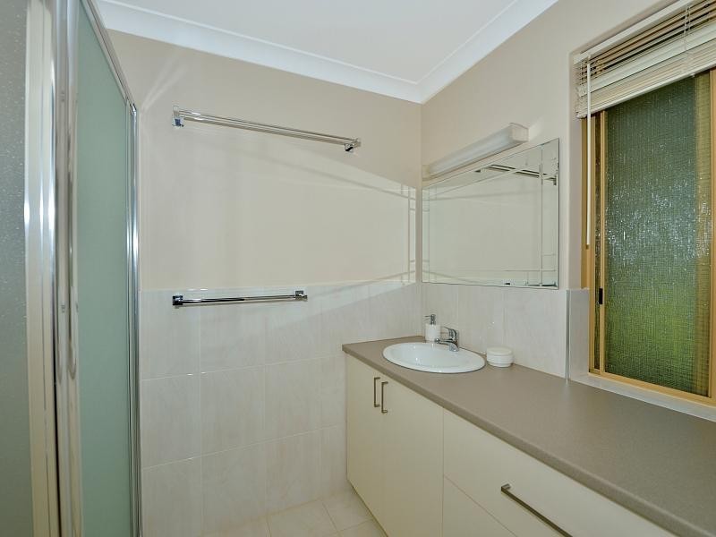 1 Morrel Close, Parklands WA 6180