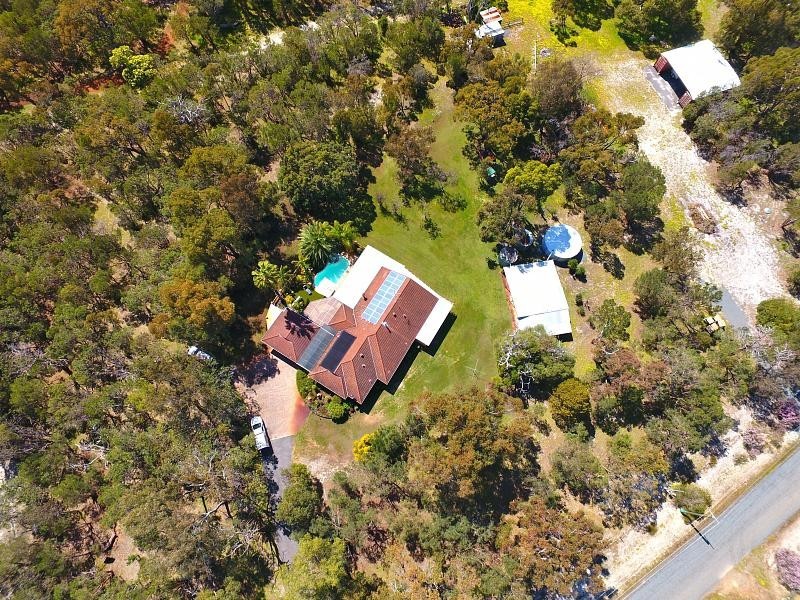 1 Morrel Close, Parklands WA 6180