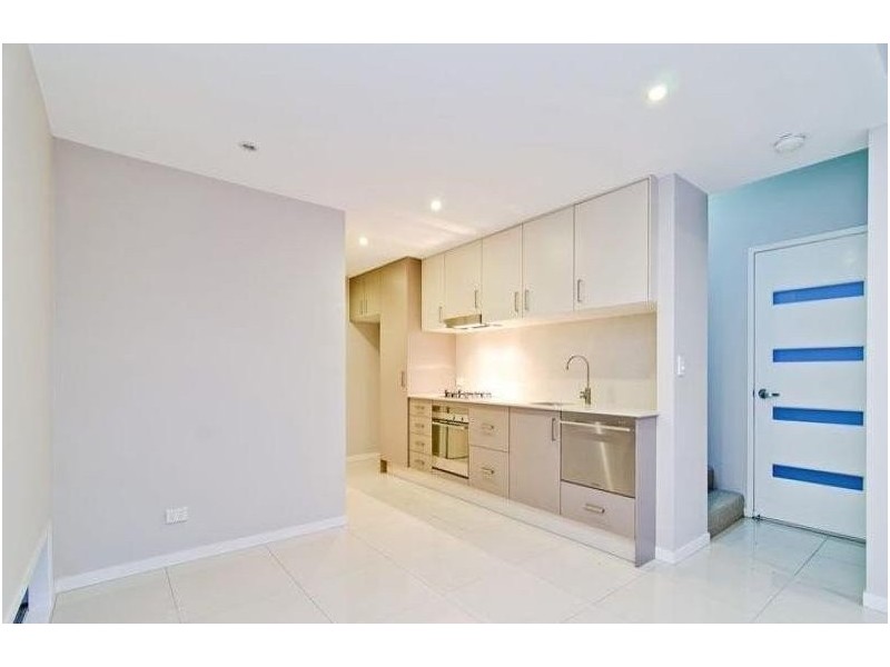 2/11 Lucy Street, Gaythorne QLD 4051