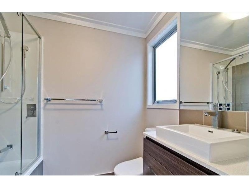 2/11 Lucy Street, Gaythorne QLD 4051