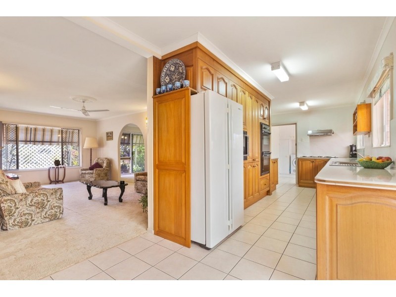 27 Michael Street, Golden Beach QLD 4551