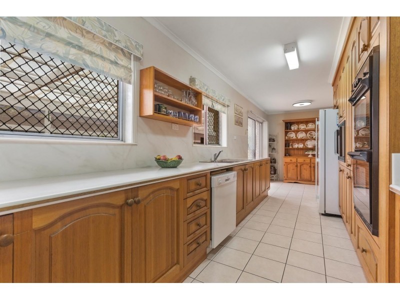 27 Michael Street, Golden Beach QLD 4551