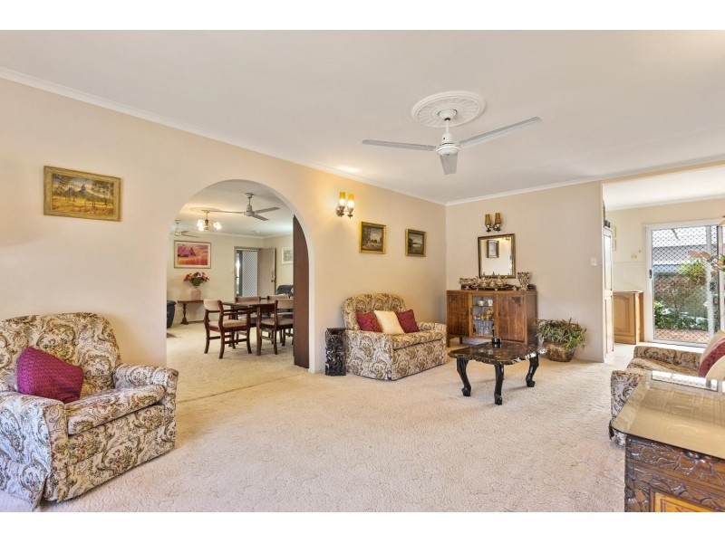 27 Michael Street, Golden Beach QLD 4551