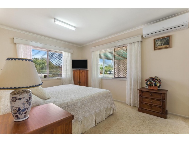 27 Michael Street, Golden Beach QLD 4551