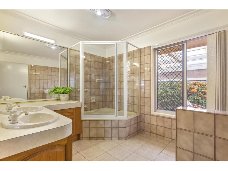 27 Michael Street, Golden Beach QLD 4551