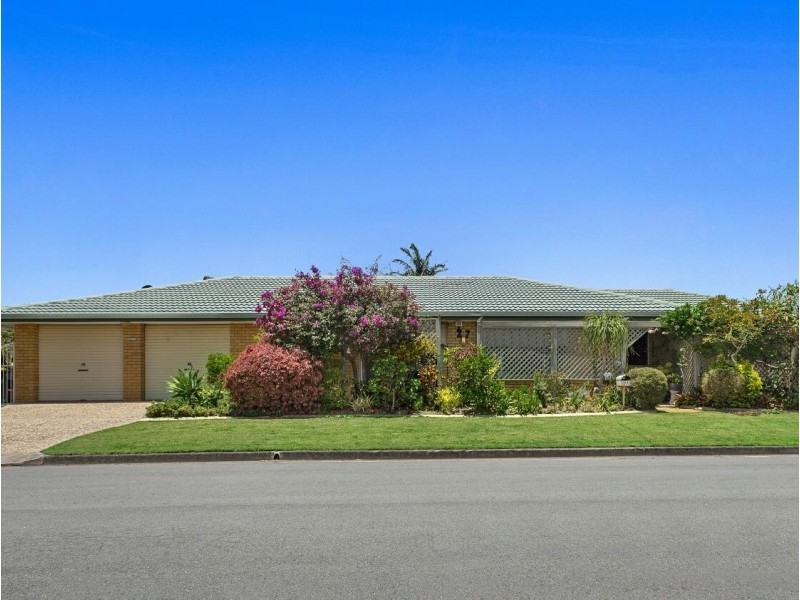 27 Michael Street, Golden Beach QLD 4551