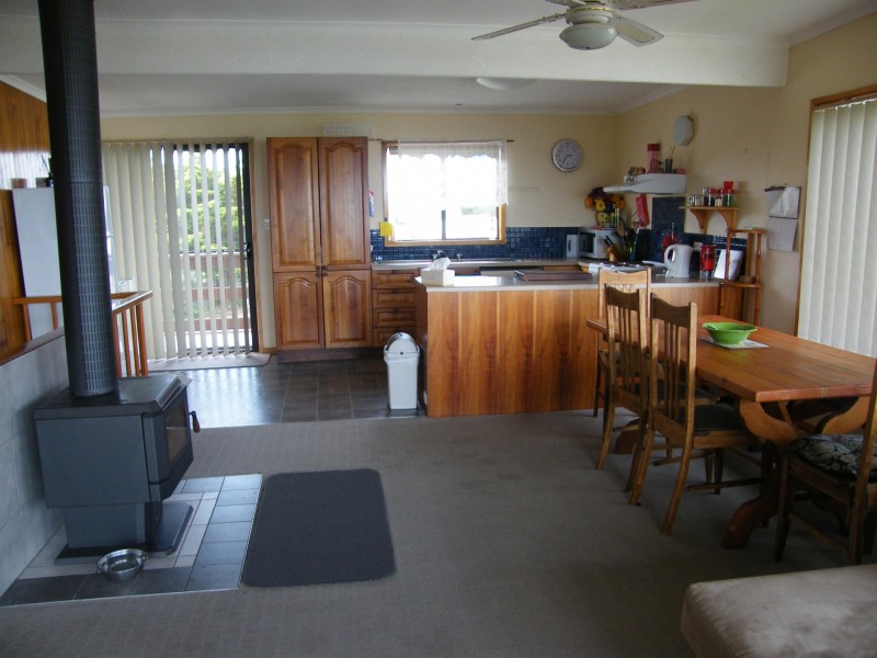 58 Hazel Road, Kalimna VIC 3909