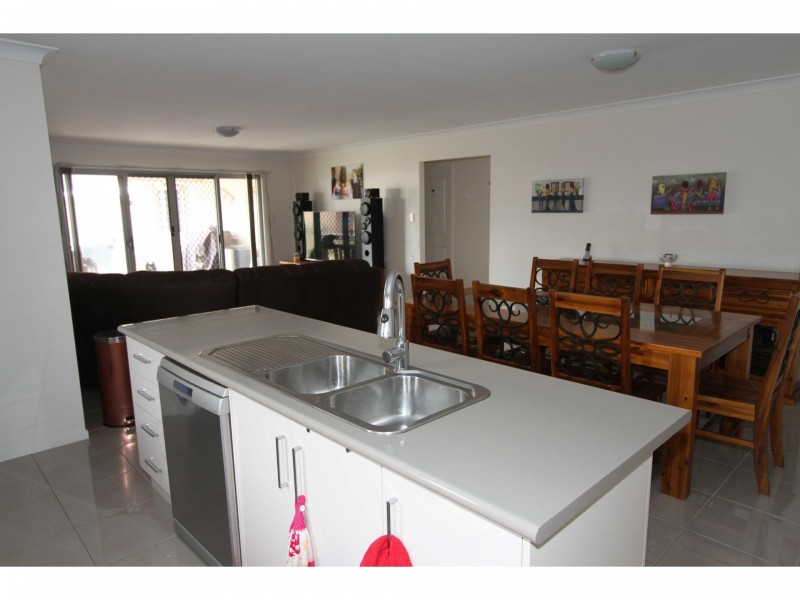 13 Jerrys Place, Thornlands QLD 4164