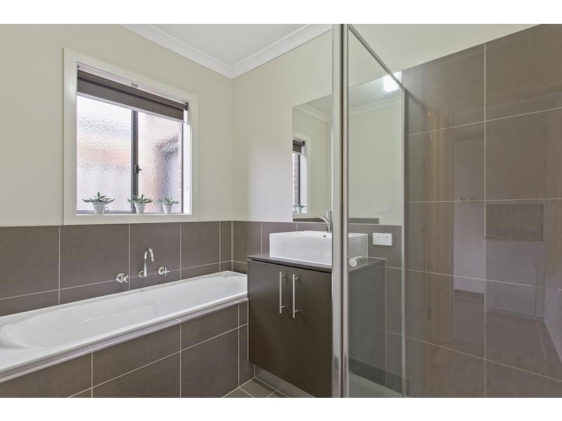 76 Parkvista Drive, Truganina VIC 3029