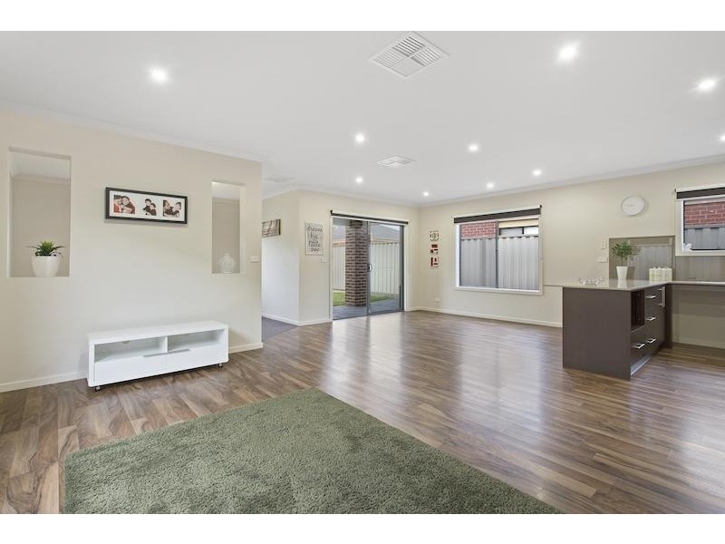 76 Parkvista Drive, Truganina VIC 3029