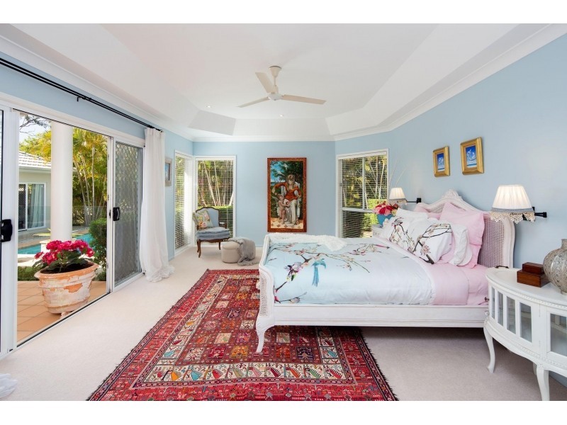 18 Ruth Miller Close, Fig Tree Pocket QLD 4069