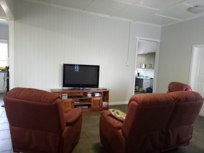 12 Peak Street, Harristown QLD 4350