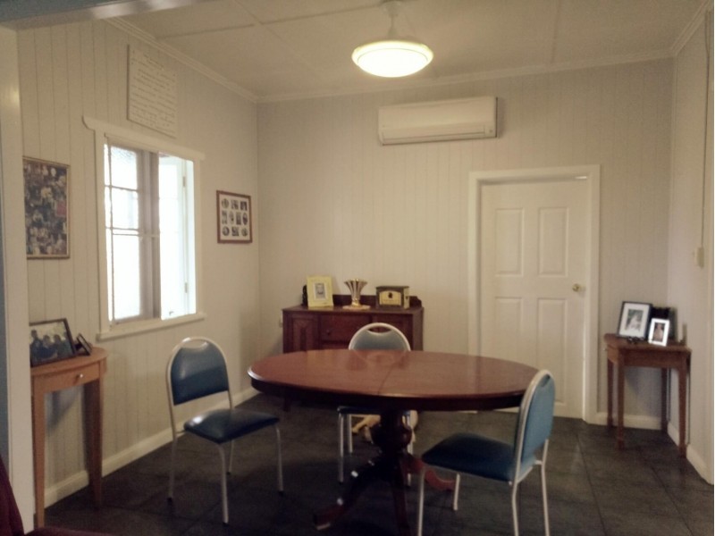 12 Peak Street, Harristown QLD 4350