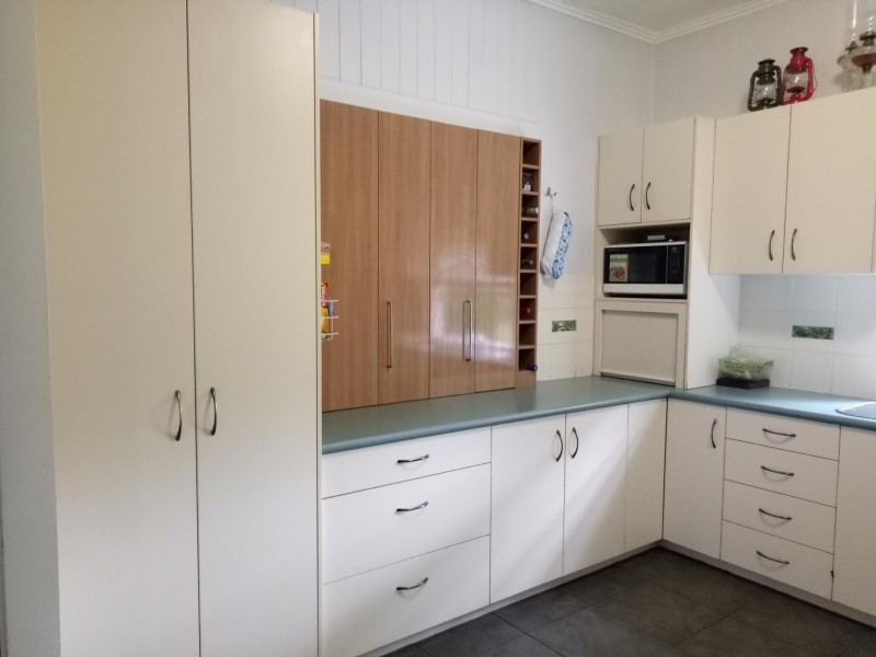 12 Peak Street, Harristown QLD 4350