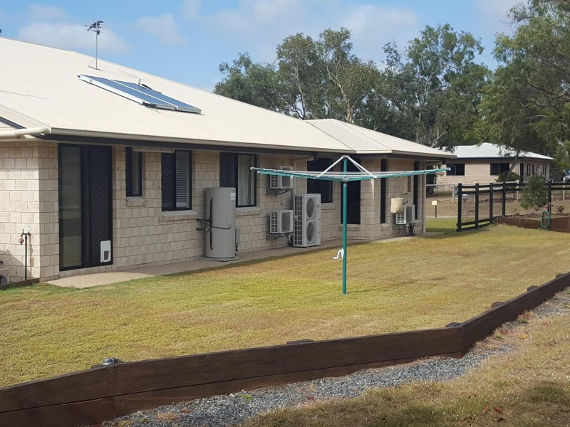 2 Lyndhurst Avenue, Emu Park QLD 4710